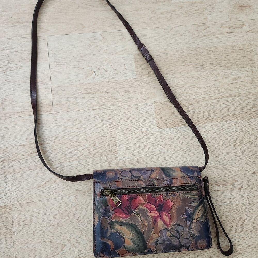 Patricia Nash Floral Printed Crossbody Bag in Multi-Color - Picture 7 of 7